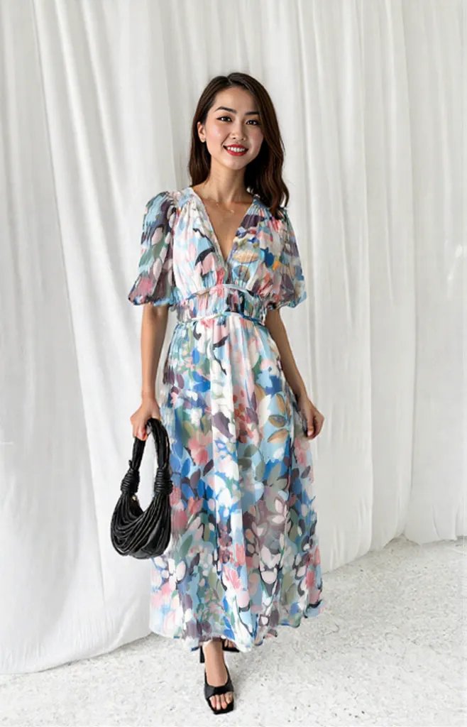 Luna | Elegant Floral Timeless Dress