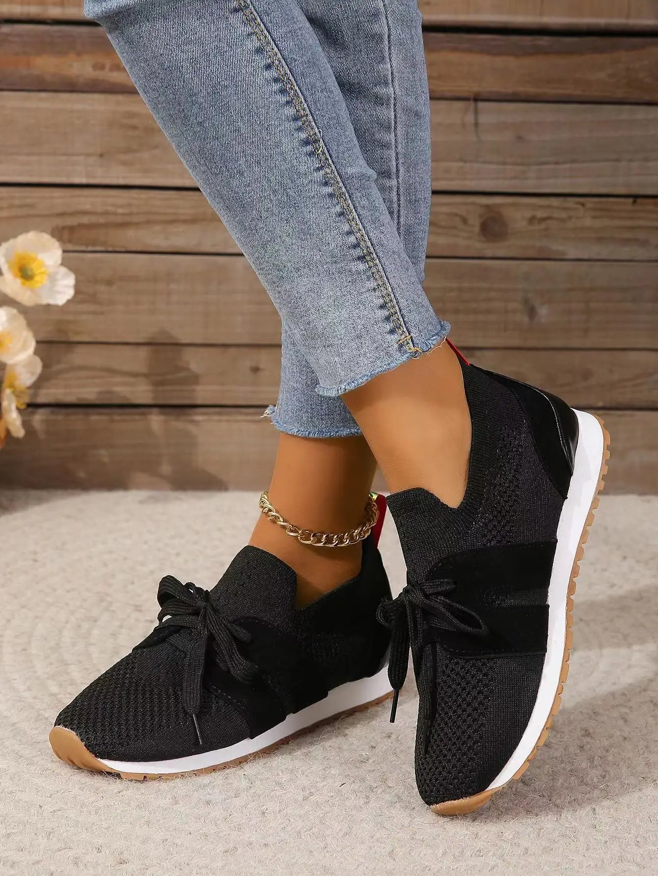 Women's Lace-Up Mesh Comfort Sneakers